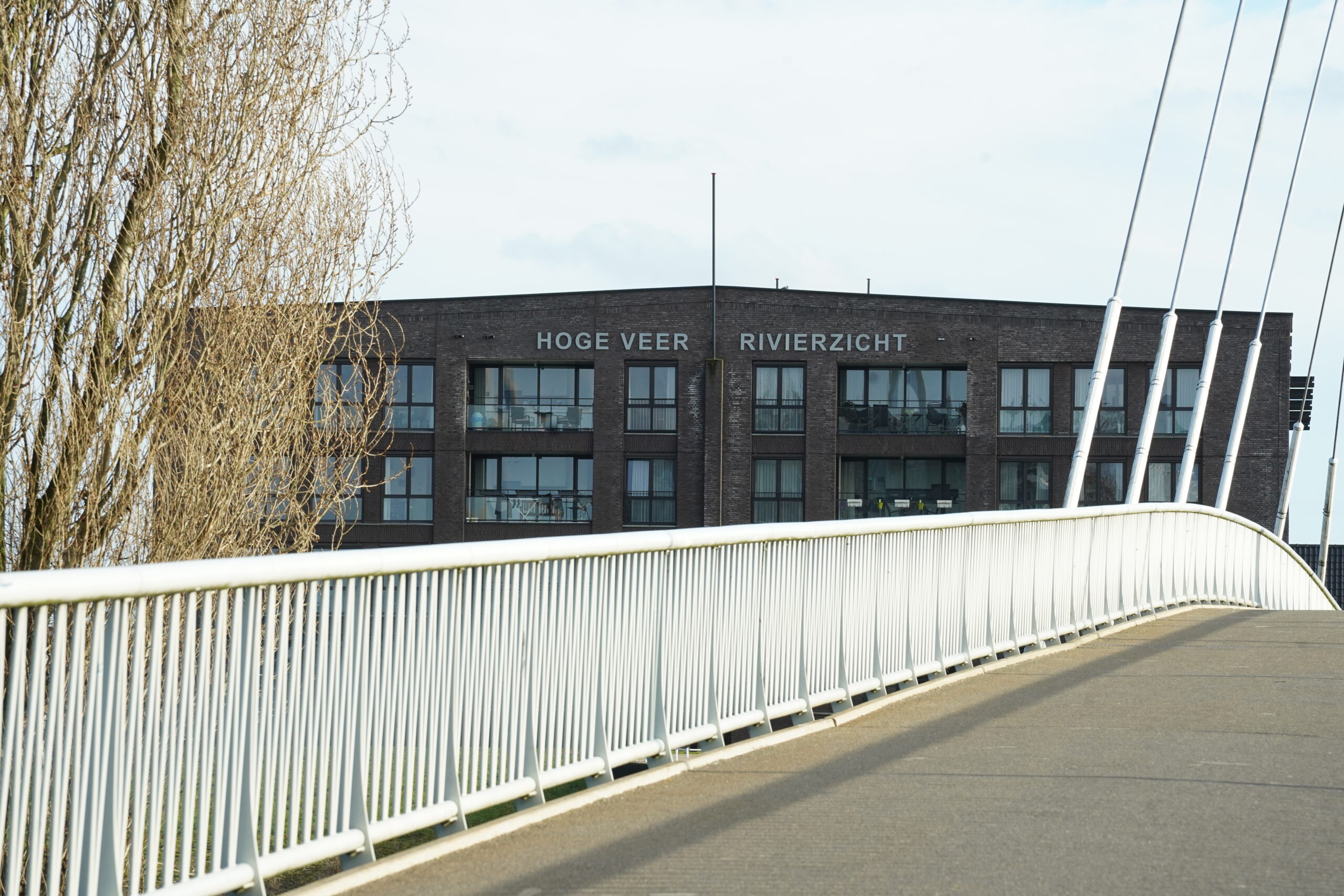 Zicht op het Hoge Veer vanaf de fietsbrug
